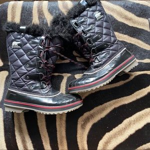 Like New SOREL Tofino II Boot in black 9